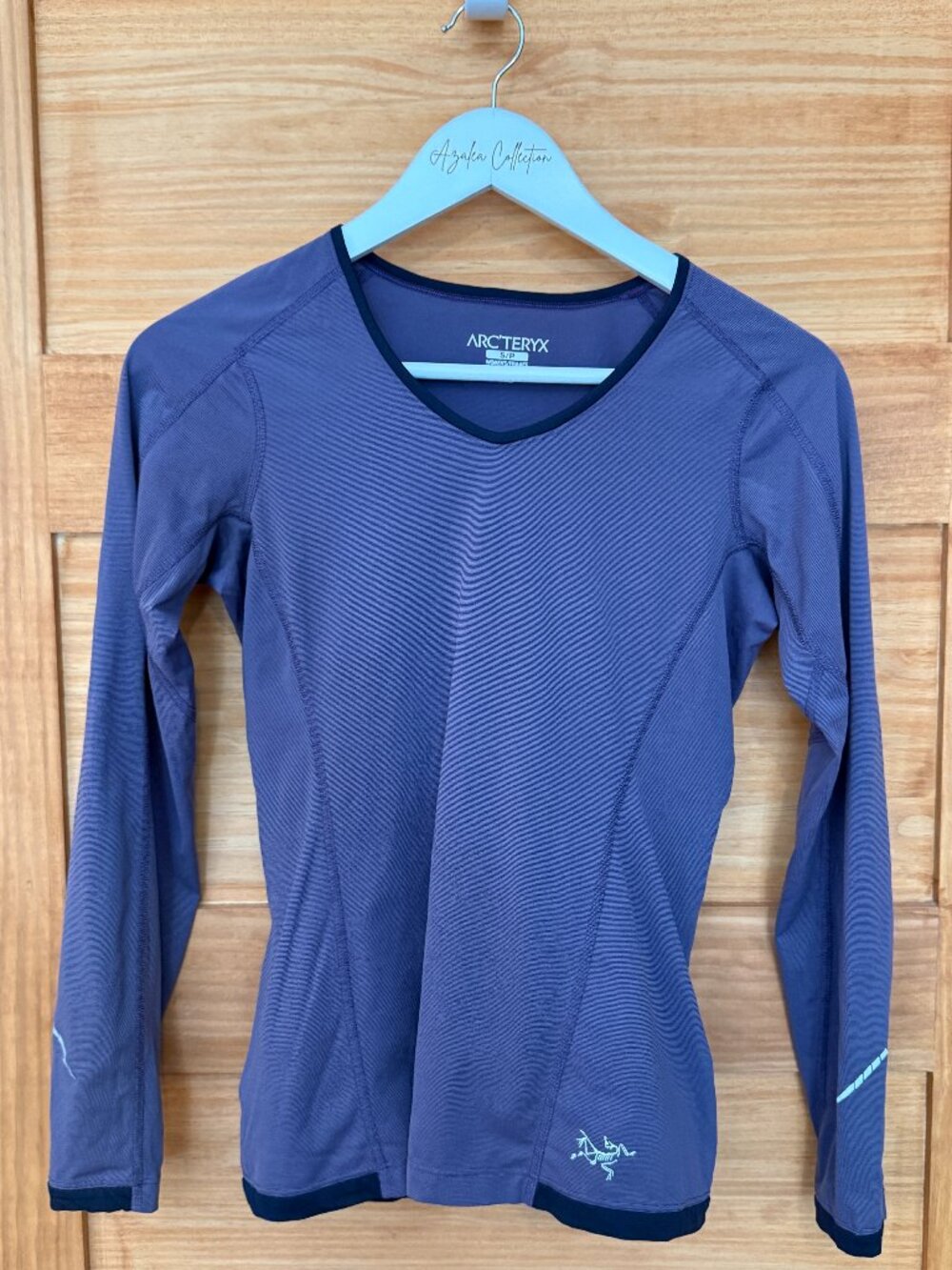 Arc'teryx Long Sleeve V Neck Lightweight Base Layer Purple Top Women's size S